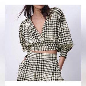 💙ZARA💙 Black and White Checkered Blouse